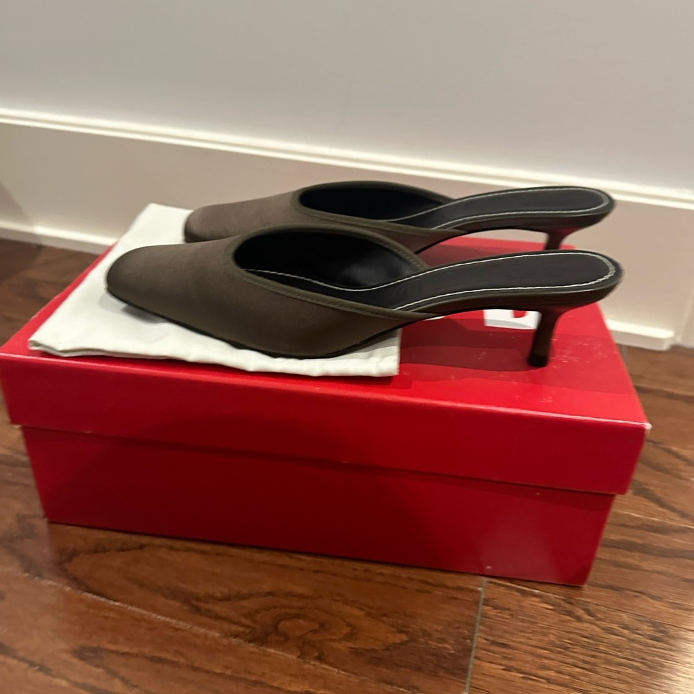 Staud Otto Satin Mule Kitten Heel in Army Green 37.5 - Picture 5 of 6